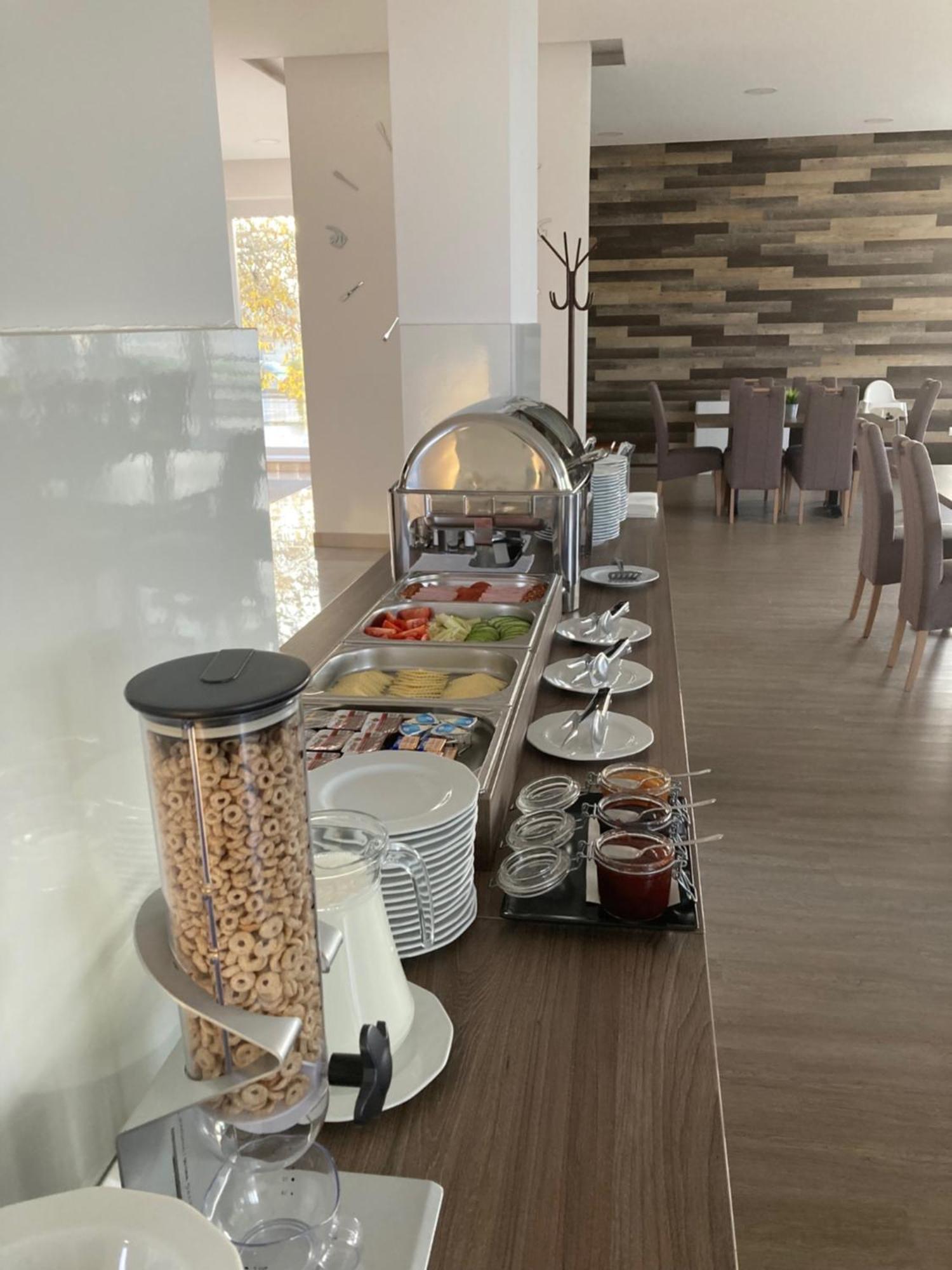 Nautilus Etterem Es Panzio Hotel Dabas Luaran gambar